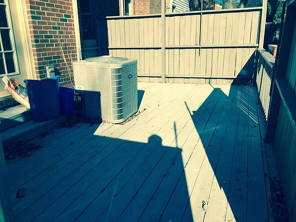 5th image of 1143 N Vernon St
