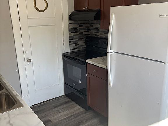4th image of 503 Hulman St APT B