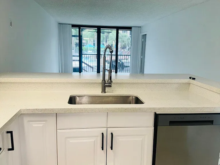 9 Royal Palm Way #102 — Photo 5