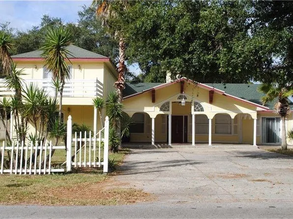 4150 Lake Saunders Dr, Mount Dora, FL 32757