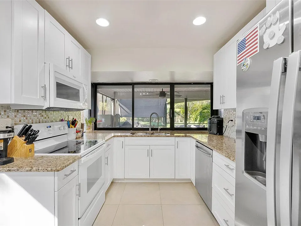 2850 Deer Creek Kelly Brooke Ln