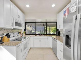 2850 Deer Creek Kelly Brooke Ln, Deerfield Beach, FL 33442