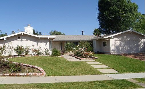 1st image of 1043 Mesa Dr