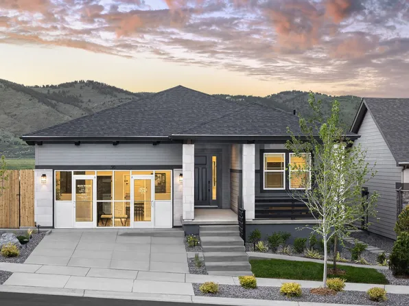 Plan 4002 Plan, The Manors Collection at Golden Overlook