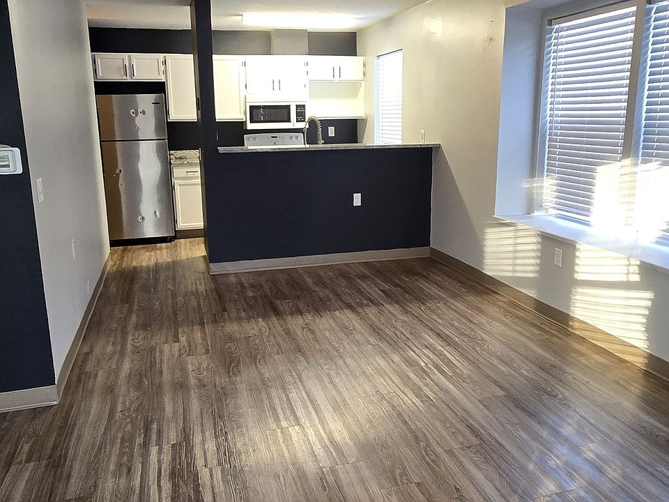 1st image of 260 Frenn Ave #260