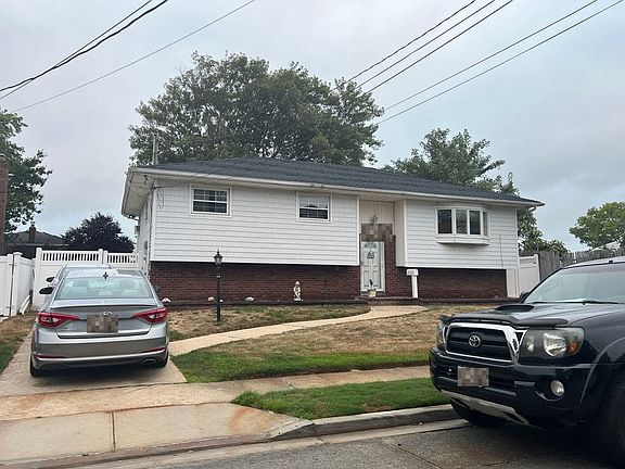 5th image of 4050 Massachusetts Ave