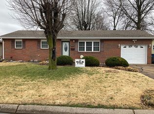 409 S Walnut St, Bethalto, IL 62010