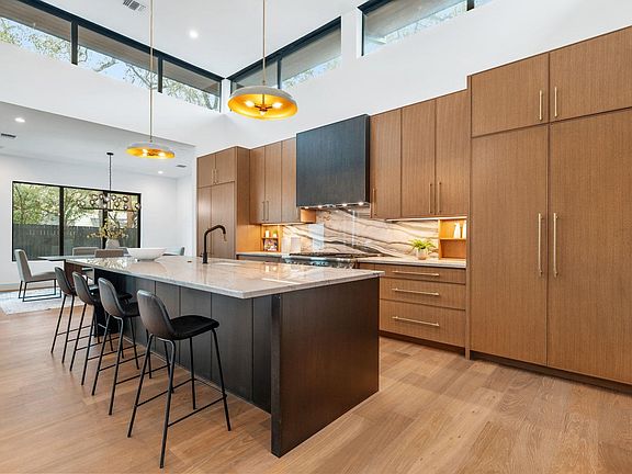 4th image of 4216 Deepwoods Dr