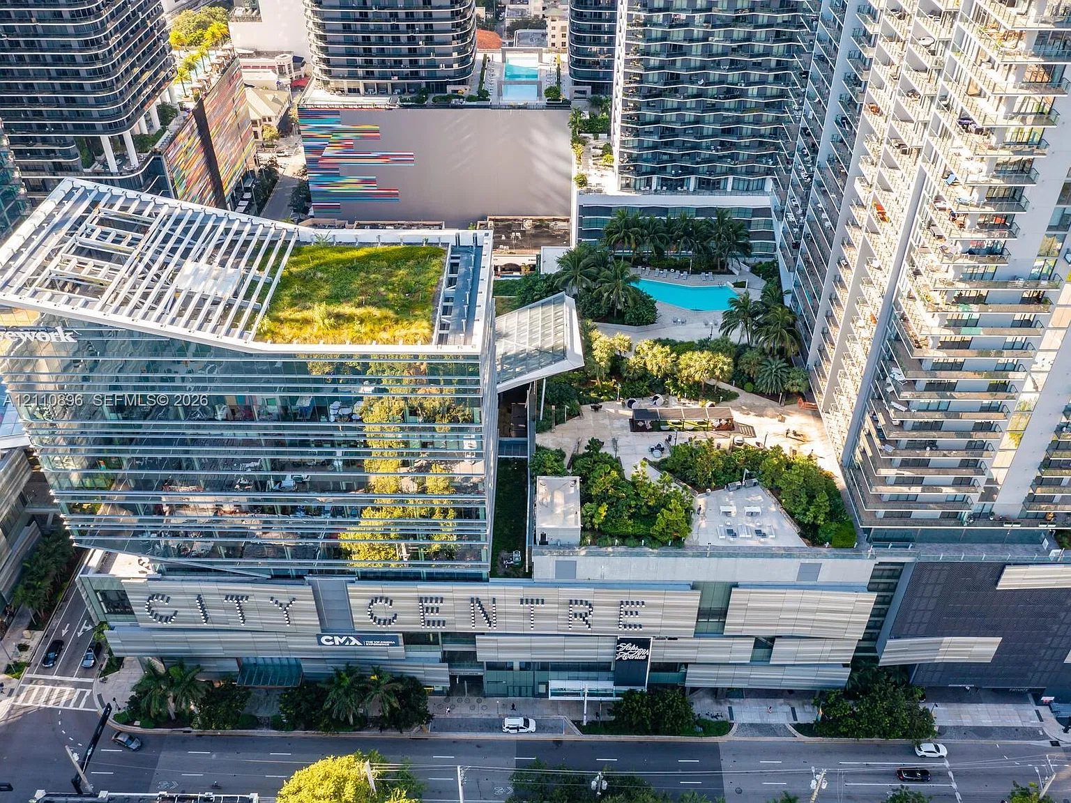 Reach Condo — Photo 2