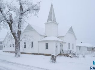 400 6th St, Hudson, SD 57034