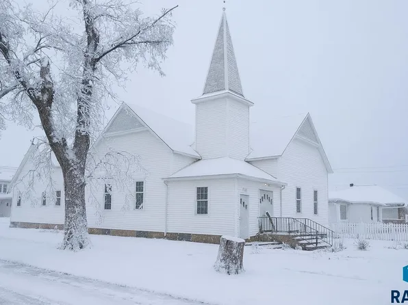 400 6th St, Hudson, SD 57034