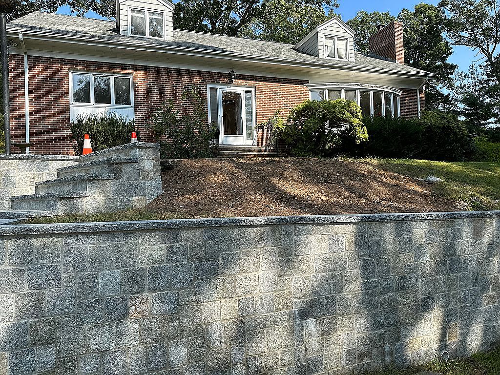 328 Angell Rd, Lincoln, RI 02865 Zillow