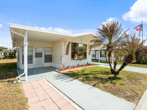 3824 Kim Dr, Zephyrhills, FL 33543