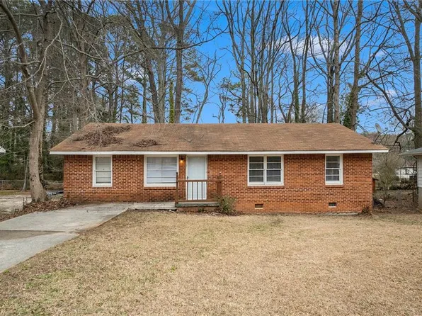 502 Hilltop Dr, Forest Park, GA 30297