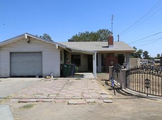 213 Stadium Rd, Madera, CA 93637