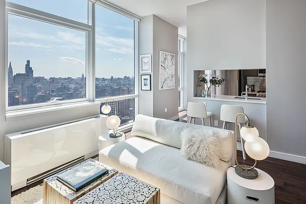 Rented by Lalezarian Properties | media 12