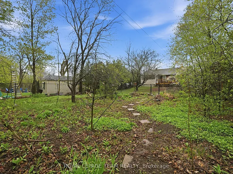 49 Crownhill St — Photo 41