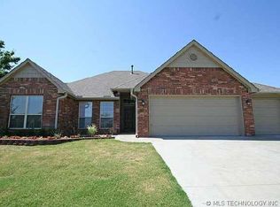 12424 E 129th Pl, Collinsville, OK 74021