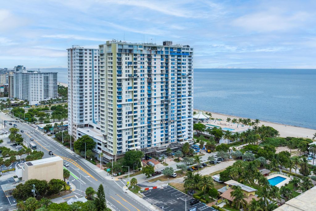 111 BRINY Avenue #PH7, photo 3