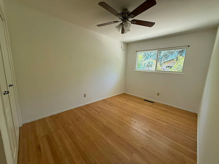 2313 Clemson Dr — Photo 16