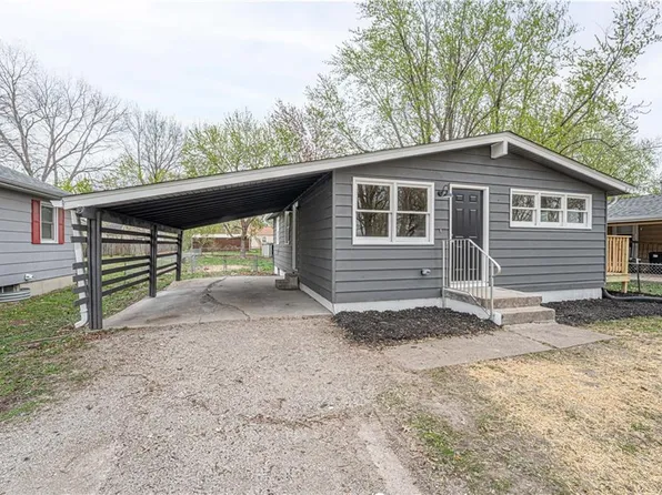 1116 S Ravenal Ave, Marshall, MO 65340