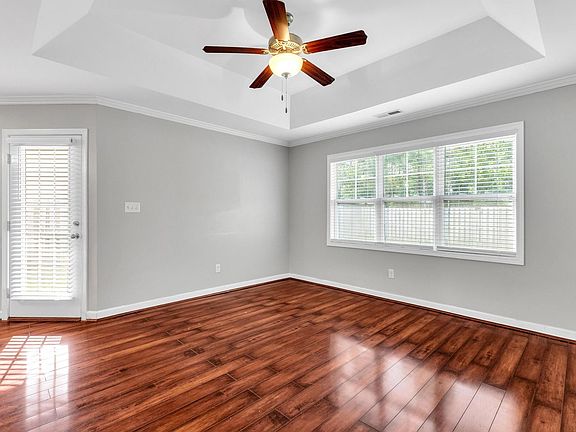 5th image of 403 Blue Pennant Ct