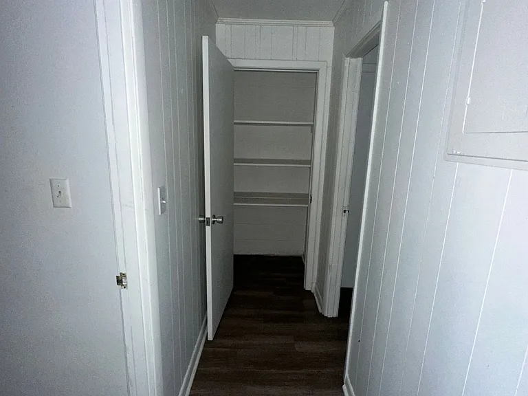 615 E. Park Avenue — Photo 8