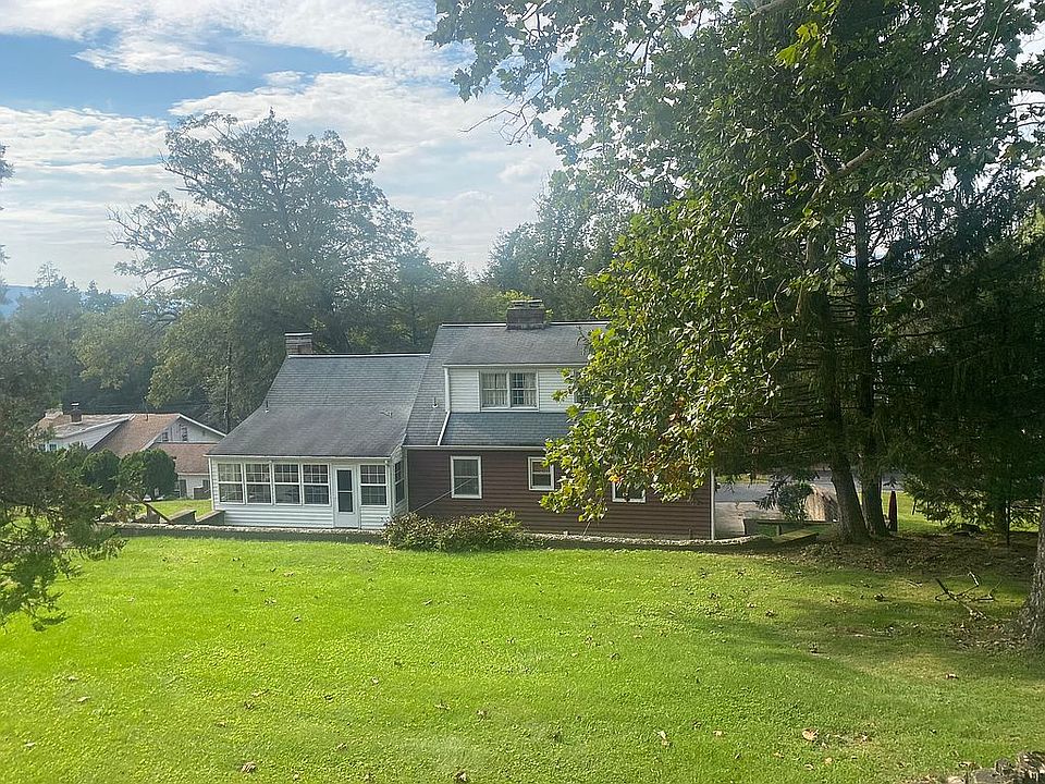 View from Hillside Rd.