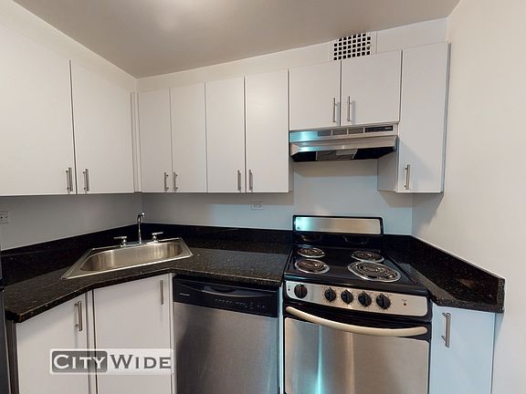 3rd image of 219 E 69th St #12HJ