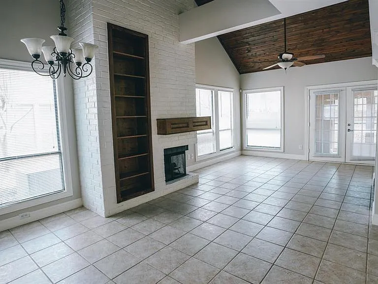 4144 Greystone Way #104 — Photo 5
