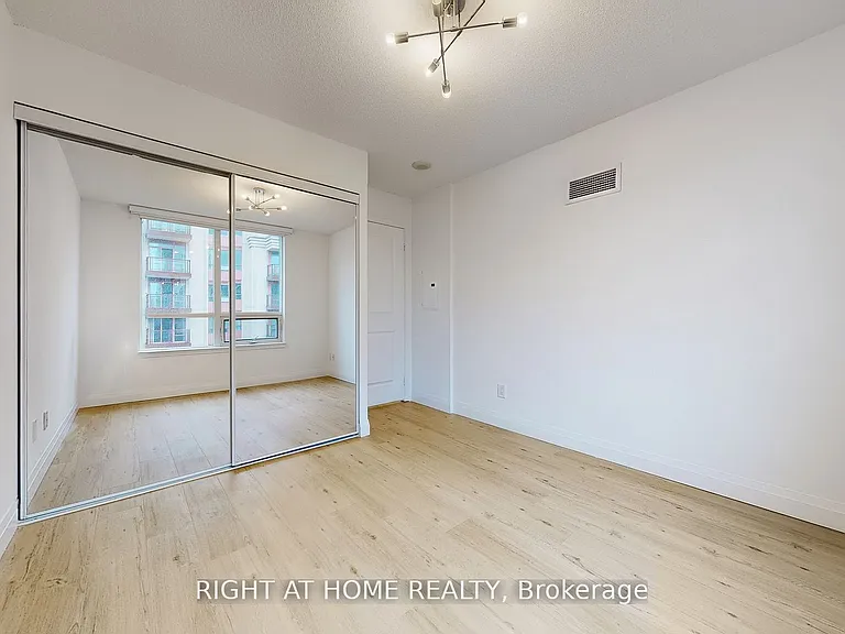 27 Rean Dr #605 — Photo 7