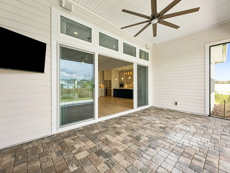351 Sawgrass Dr — Photo 38