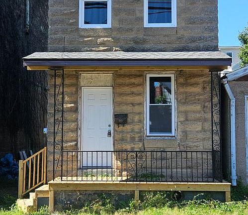 2nd image of 42 S Pear St