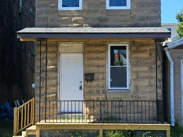 42 S Pear St, Mount Carmel, PA 17851