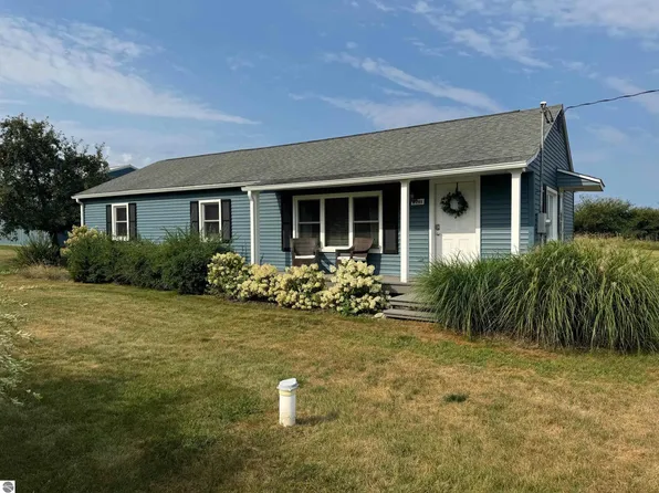 9741 Bates Rd, Williamsburg, MI 49690