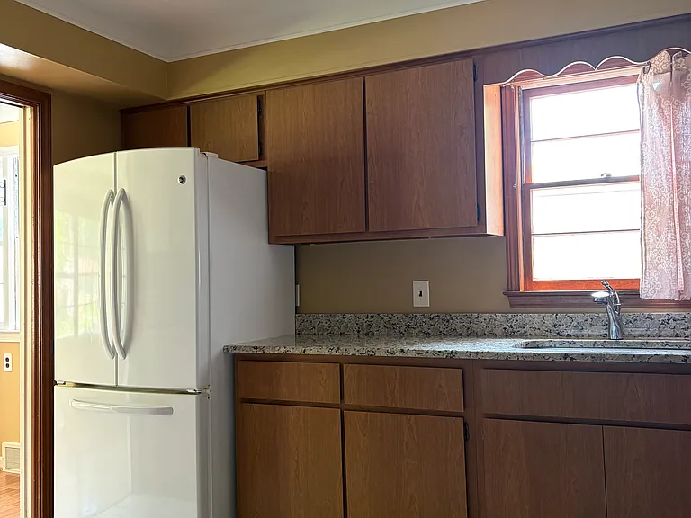 866 Colebrook Dr — Photo 22