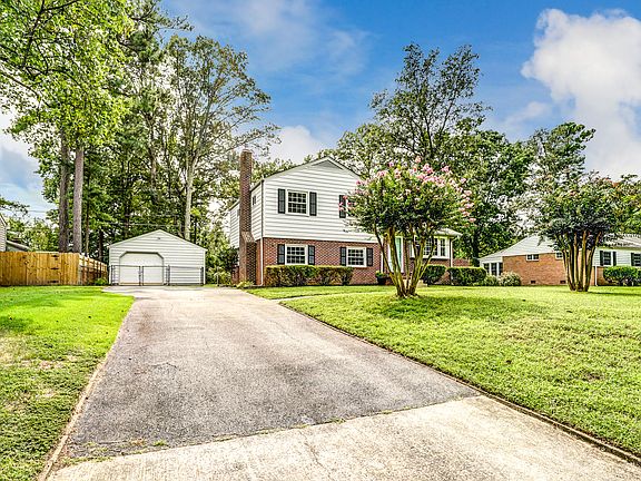 4th image of 9403 Minna Dr