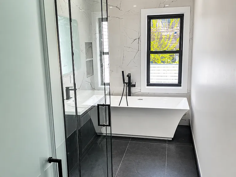 163 India St #1 — Photo 6