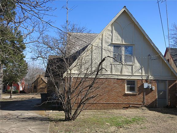 4th image of 1101 Sunset Dr
