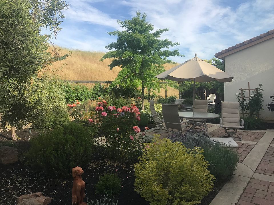 2nd image of 3022 Verdala Dr