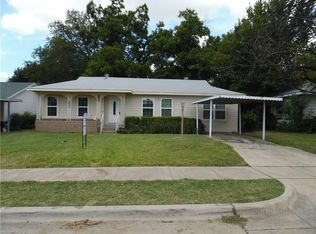 3553 Beverly Dr, Haltom City, TX 76117