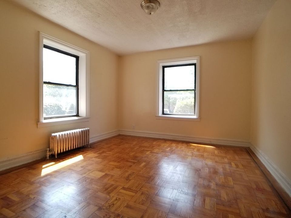 2nd image of 415 Lefferts Ave APT A14