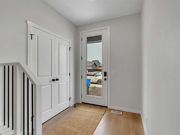 2nd image of 76 W Heirloom Dr SE