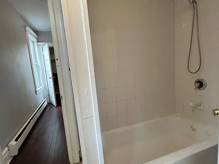 253 Amherst St #Q — Photo 5