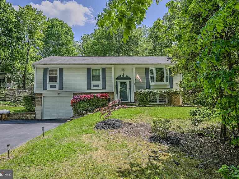 12510 Basswood Dr — Photo 1