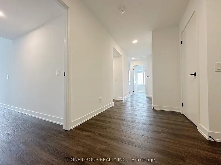 609 Sherbourne St #1804 — Photo 6