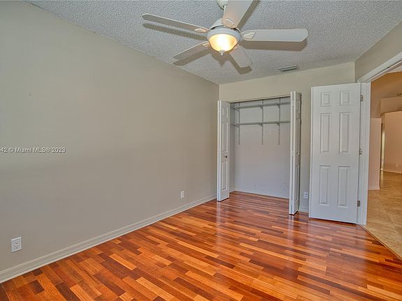 5th image of 7584 Pinewalk Dr S #7584