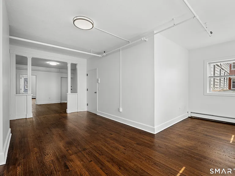 187 Bank St #302 — Photo 15