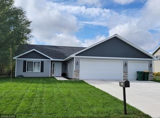 205 Jill Lynn Cir, Elysian, MN 56028