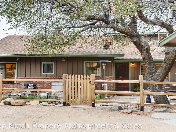 2nd image of 313 Parker Dr